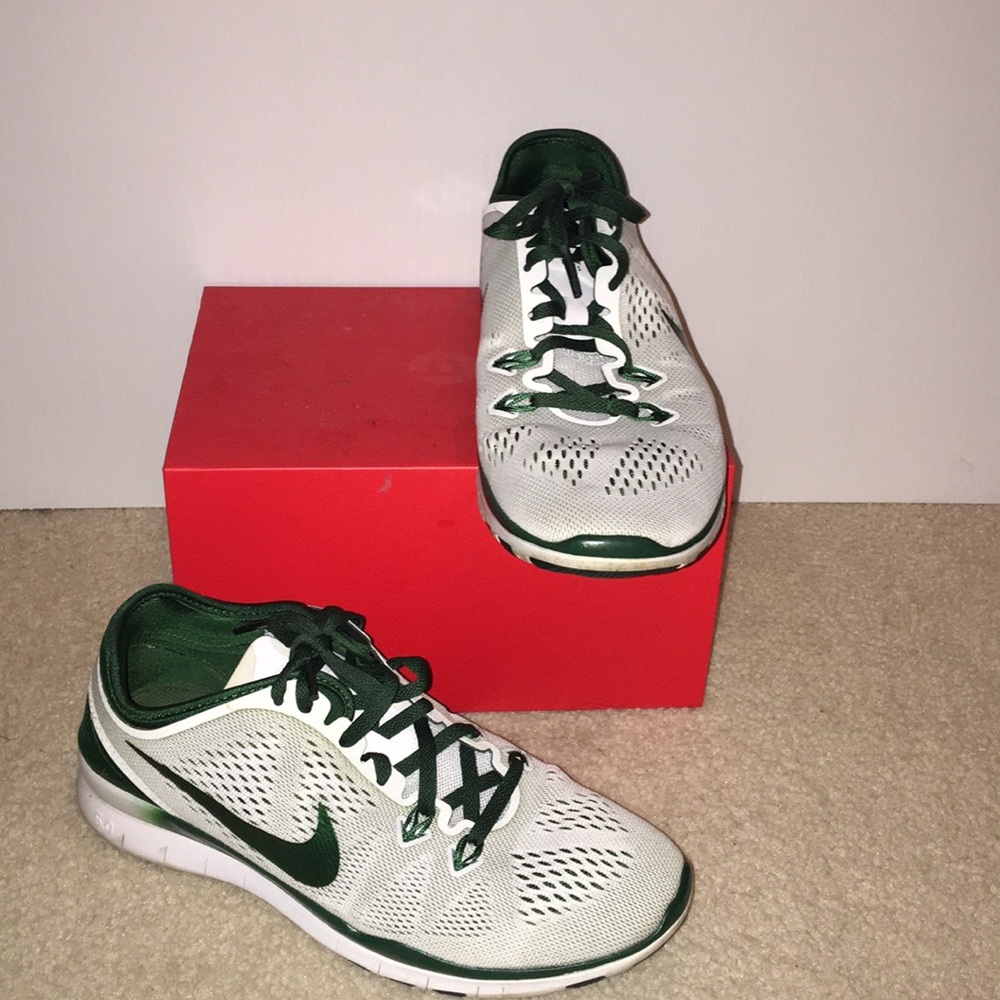 SOLD Nike Free 5.0